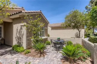 Photo #4: 2396220 Listing 