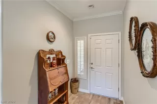 Photo #5: 2396220 Listing 