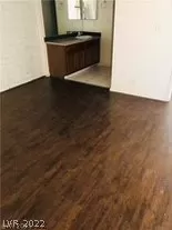 Photo #6: 2396243 Listing 