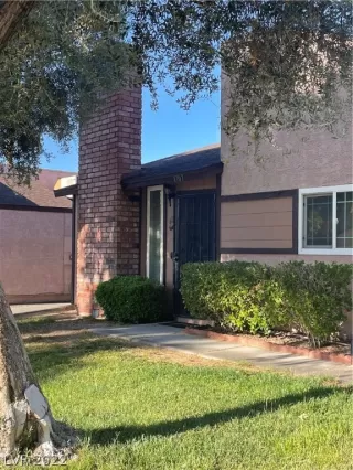 Photo #1: 2396247 Listing 