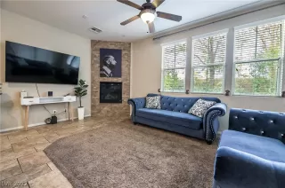 Photo #2: 2396255 Listing