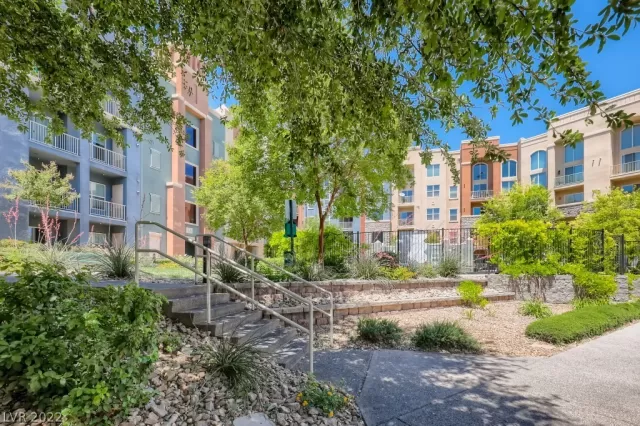 MLS: 2396261 Condo For Sale