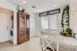 Photo #5: 2396265 Listing 