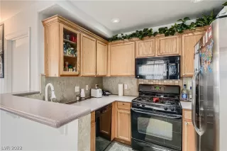 Photo #6: 2396265 Listing 