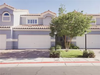 Photo #1: 2396272 Listing 