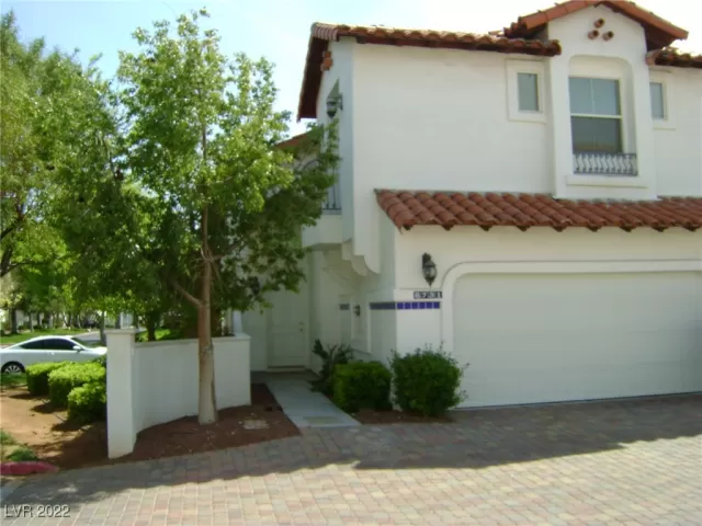 MLS: 2396292 Condo For Sale