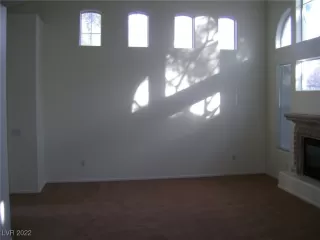 Photo #3: 2396292 Listing 