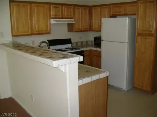 Photo #5: 2396292 Listing 