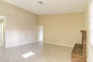 Photo #6: 2396306 Listing 