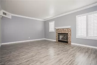 Photo #2: 2396322 Listing