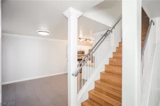 Photo #5: 2396322 Listing