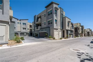 Photo #4: 2396336 Listing 