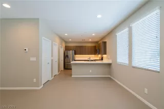 Photo #6: 2396336 Listing 