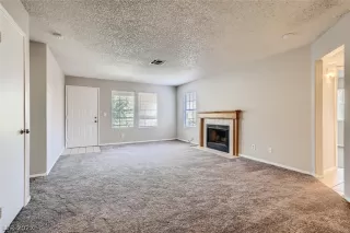 Photo #4: 2396347 Listing 