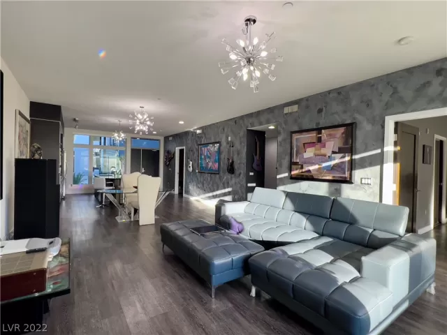 MLS: 2396350 Condo For Sale