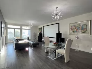 Photo #5: 2396350 Listing