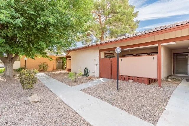 MLS: 2396392 Condo For Sale