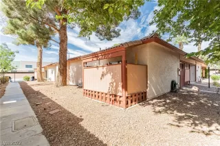 Photo #3: 2396392 Listing 