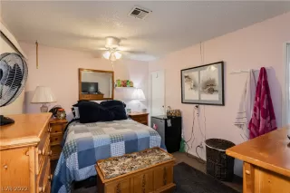 Photo #6: 2396392 Listing 