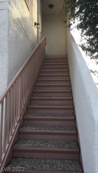 Photo #2: 2396402 Listing