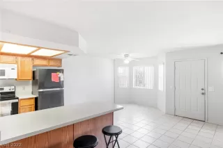 Photo #6: 2396444 Listing 