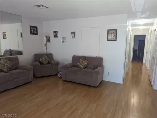 Photo #2: 2396456 Listing