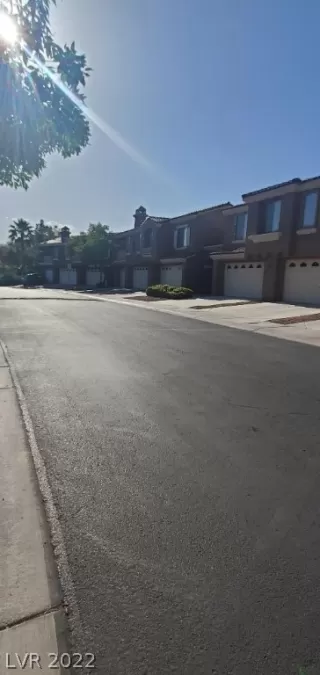 Photo #2: 2396465 Listing