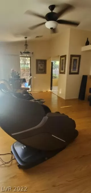 Photo #6: 2396465 Listing