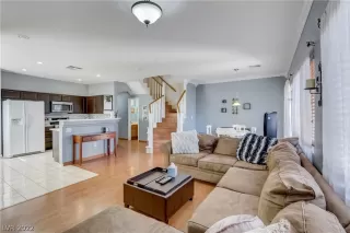 Photo #6: 2396472 Listing