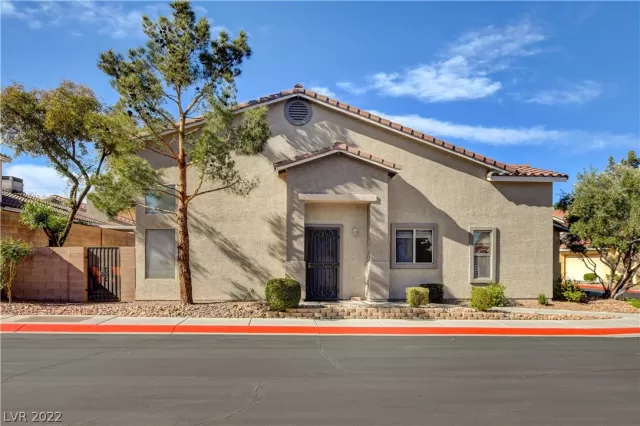 MLS: 2396475 Condo For Sale