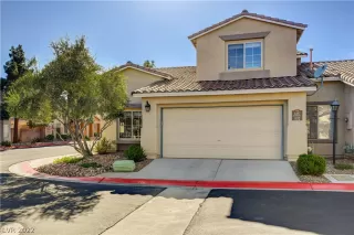 Photo #3: 2396475 Listing