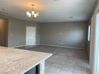 Photo #4: 2396479 Listing 