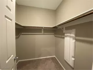 Photo #6: 2396479 Listing 