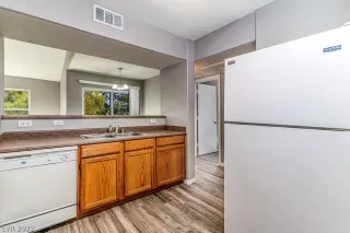 Photo #1: 2396480 Listing