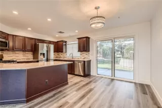 Photo #2: 2396484 Listing 