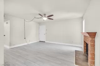 Photo #2: 2396512 Listing 