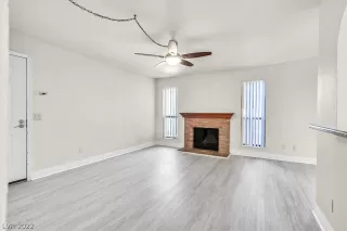 Photo #3: 2396512 Listing 