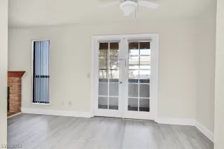 Photo #5: 2396512 Listing 