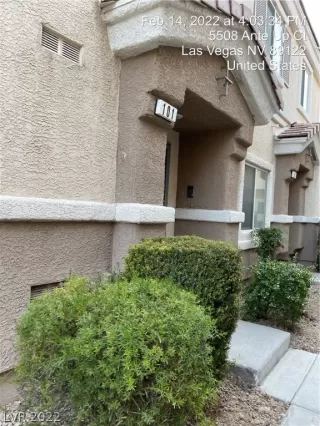 Photo #1: 2396528 Listing 