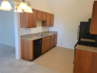 Photo #2: 2396548 Listing