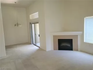 Photo #6: 2396548 Listing