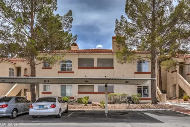 MLS: 2396550 Condo For Sale