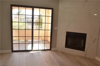 Photo #2: 2396553 Listing