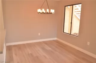 Photo #4: 2396553 Listing