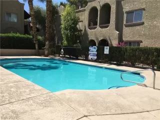 Photo #1: 2396577 Listing