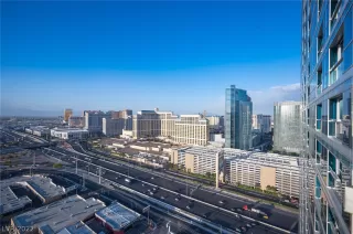 Photo #3: 2396581 Listing 