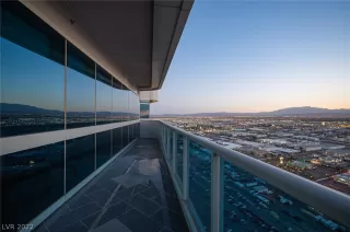 Photo #4: 2396581 Listing 