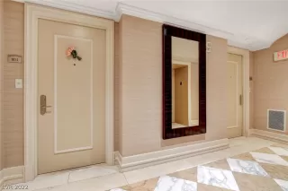 Photo #2: 2396584 Listing