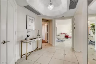 Photo #3: 2396584 Listing