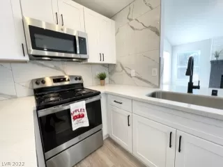 Photo #1: 2396597 Listing